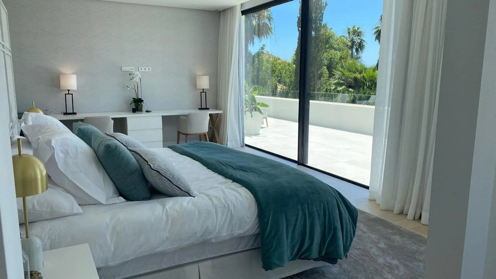 Villa Martine, Nueva Andalucia, Marbella 0*,